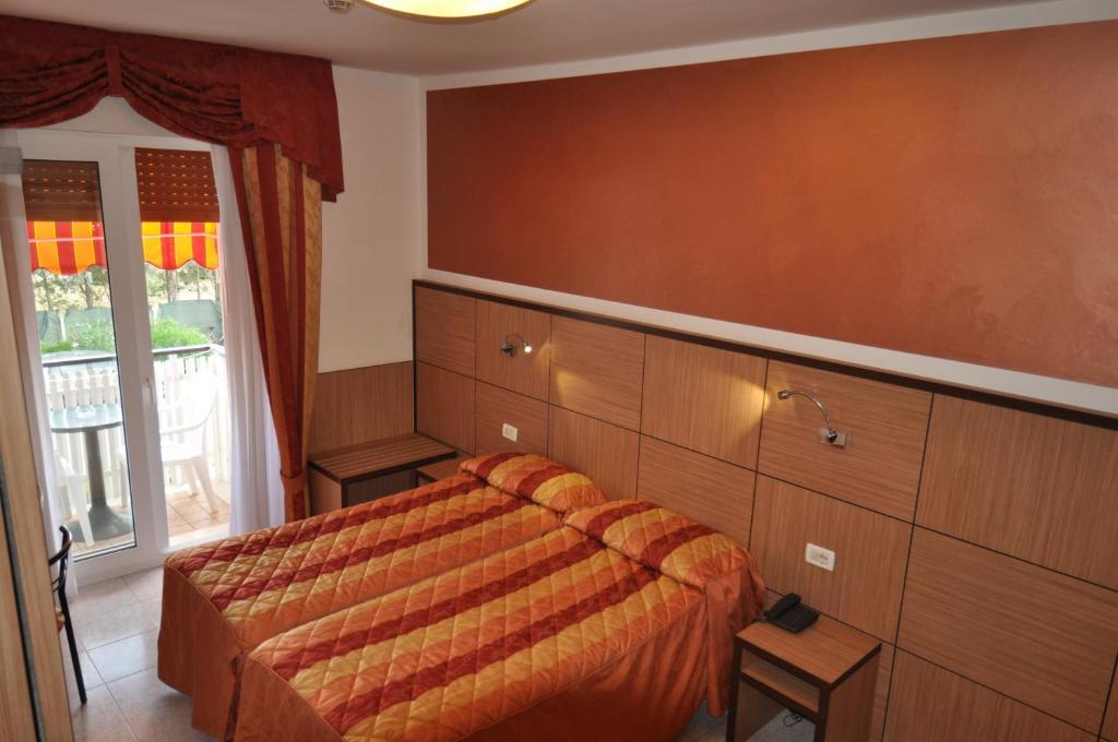 Hotel Righetto Fronte Mare カヴァッリーノ・トレポルティ 部屋 写真